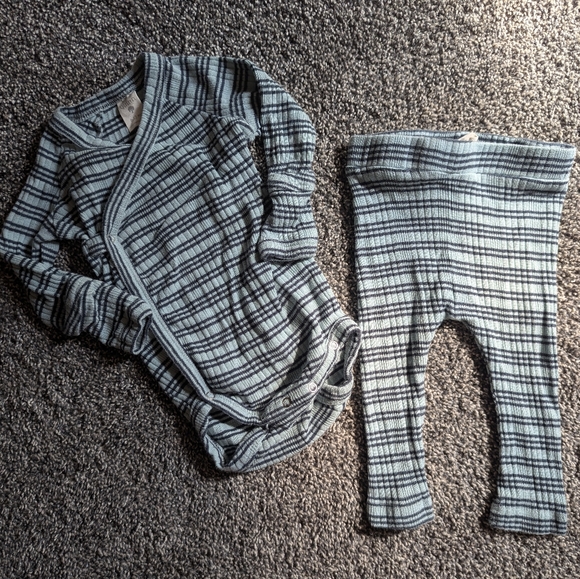 kate quinn Kids Matching Set - Blue and Black - Picture 1 of 1